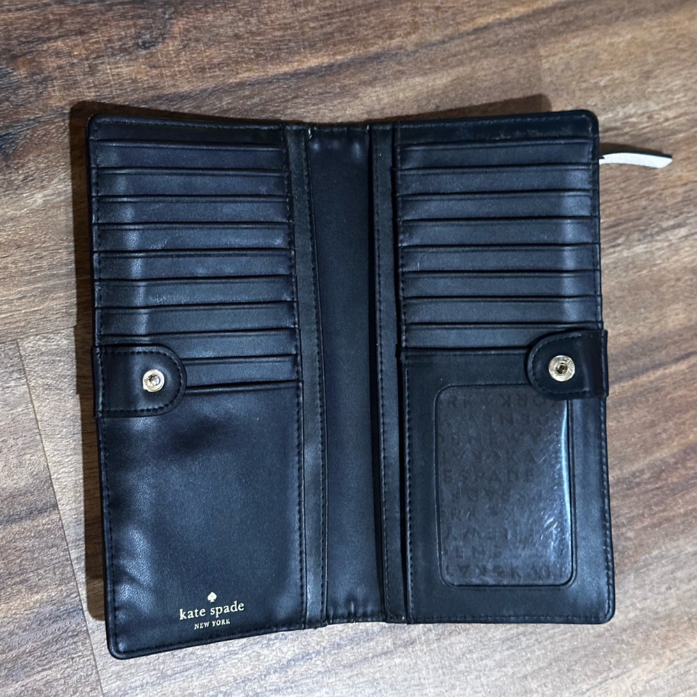 Kate Spade Two-Tone Black and Cream Wallet - Picture 3 of 7
